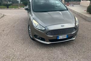 Ford s max