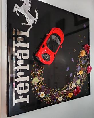 Opera unica "Ferrari" in resina con fiori veri
