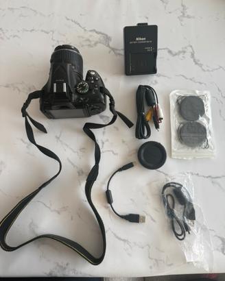 Nikon D5200+Nikkor 18-55VR -con scatola e accessor