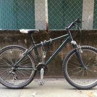 Bicicletta MTB 26 pollici