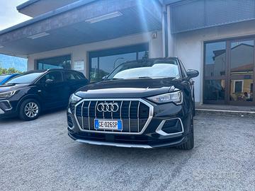 Audi Q3 35 TDI quattro S tronic Business Advanced