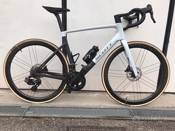 Scott addict rc bora campagnolo 13