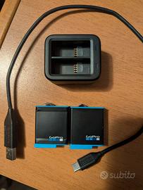 caricabatterie go pro + 2 batterie standard go pro