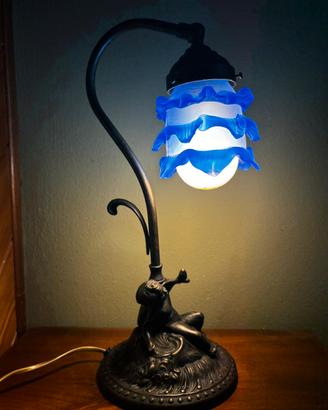 Lampada Liberty antica in bronzo con putto