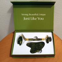 Set massaggio antietà Jade di Plantifique in giada