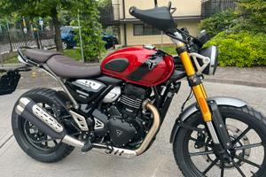 Triumph scrumbler 400 X