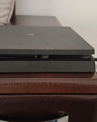  PS4 slim 