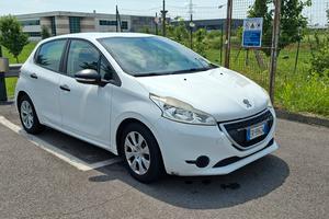 Peugeot 208 1.4 hdi Van 2 posti 
