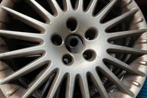 Cerchi in lega R17 per Alfa romeo