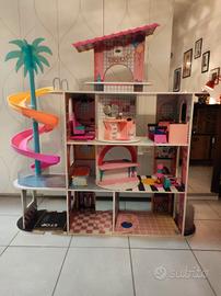 Casa LOL surprise OMG con piscina cinema mobili