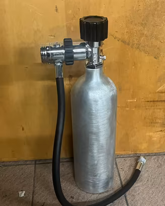 Bombola per muta stagna