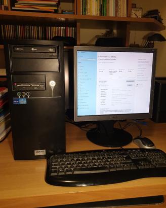 PC Desktop con monitor e Notebook Sony 16’’