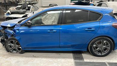 RICAMBI USATI AUTO FORD Focus Berlina 4° Serie N.