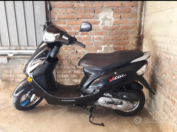 Scooter Peugeot