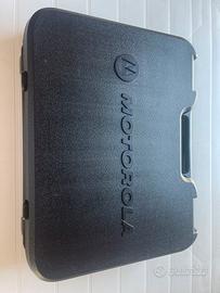 Kit 4 ricetrasmittenti Motorola T80 con valigia