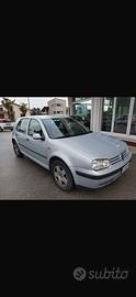 Golf 4  1.6 benz.