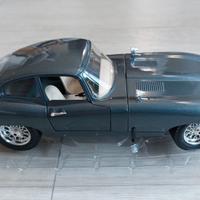 modellino Jaguar E 1961 burago