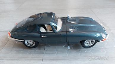 modellino Jaguar E 1961 burago
