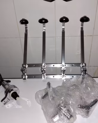 Dosatore multiplo 4 bottiglie da bar professionale