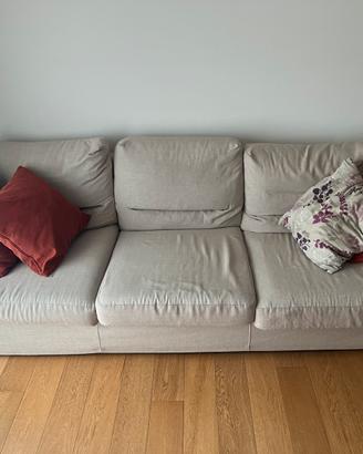 Divano tre posti poltrone e sofa