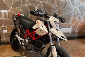 Ducati Hypermotard 1100 base
