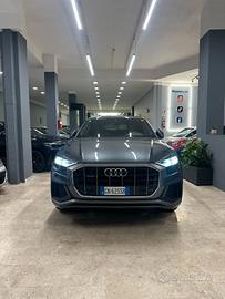 Audi Q8 55 TFSI Sport Versione RS