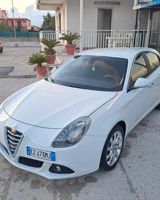 Alfa Romeo Giulietta 1.6 JTDm-2 105 CV Distinctive