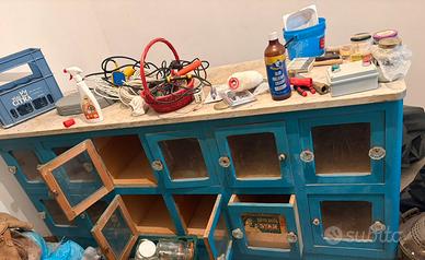 Dispensa  antica con piano in marmo