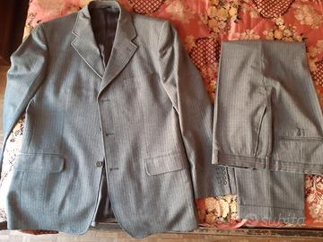 Vestito completo in lana