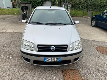 Fiat Punto 1.2 5 porte, unicoproprietario, solo km