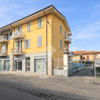 2 LOCALI A USMATE VELATE