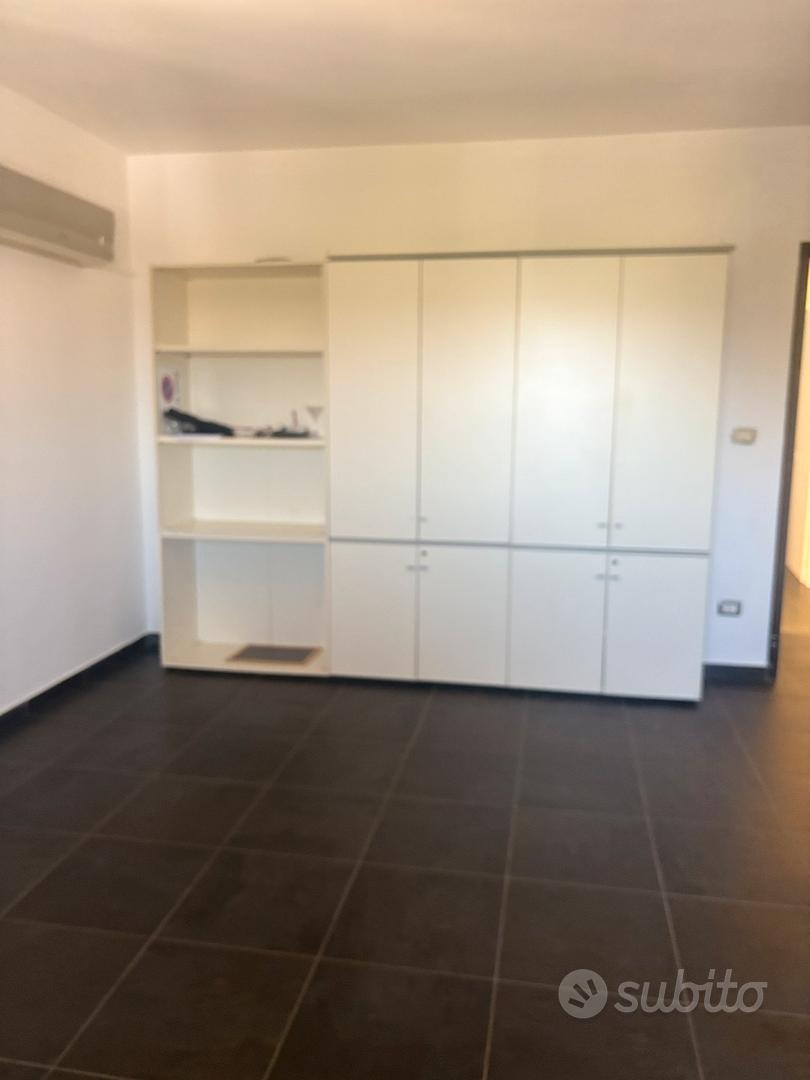 Appartamento con parcheggio di proprietà - Vista 4