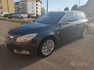 Opel Insignia 2.0 CDTI Sports Tourer Cosmo neopate