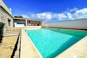 Sant'antioco, Villa panoramica con piscina e terra