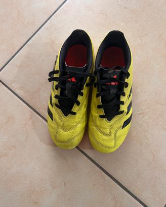 Scarpe Calcio Adidas Predator taglia 35