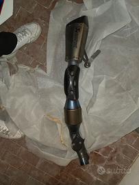 Akrapovič dekat con silenziatore BMW S1000RR 