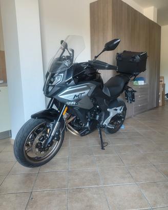 CFMOTO  700 MT