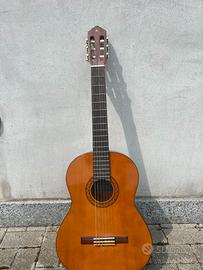 Chitarra classica Yamaha C40 – piccolo difetto