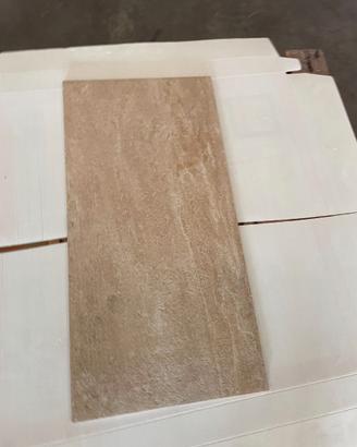 pietra beige venata 30x60.5