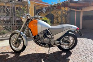 Motó Aprilia 650 del 1996