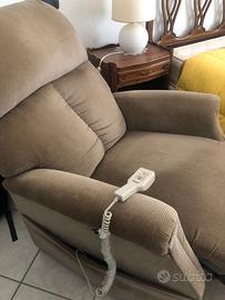 Poltrona relax motore elettrico