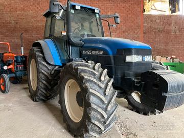 Trattore New Holland TM125