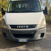 Iveco daily ribaltabile trilaterale con gru