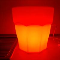 Vaso per pianta luminoso