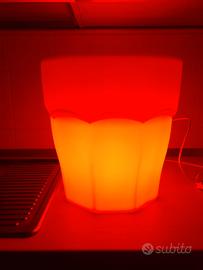 Vaso per pianta luminoso