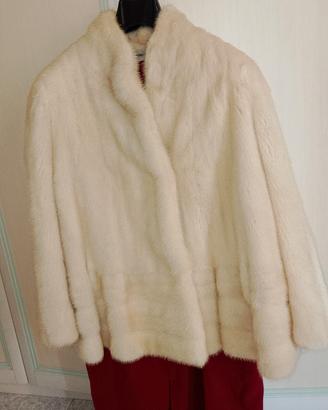 visone chiaro di luna