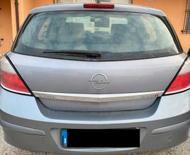 OPEL Astra - 2004