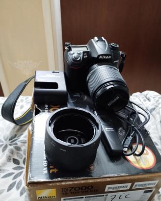 Nikon d7000 18-105 vr kit + obiettivo Nikon 18/105