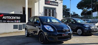 TOYOTA Yaris 1.0 5 porte Sol