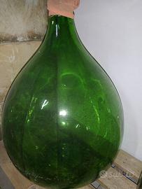Lotto di sei damigiane